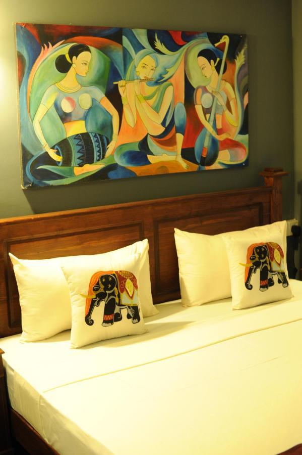 Hotel Tinaya Dambulla Room photo