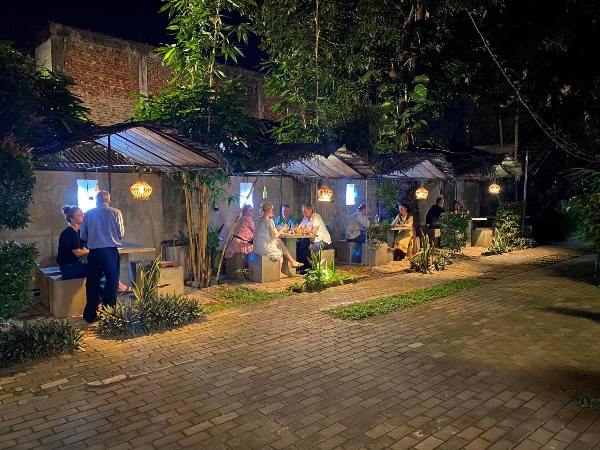 Hotel Tinaya Dambulla Exterior photo