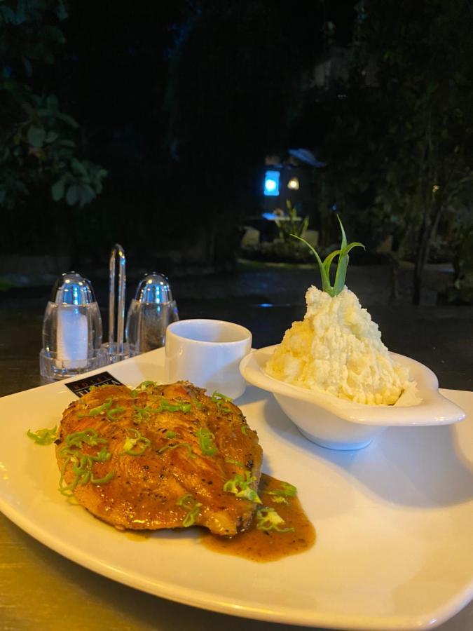 Hotel Tinaya Dambulla Exterior photo
