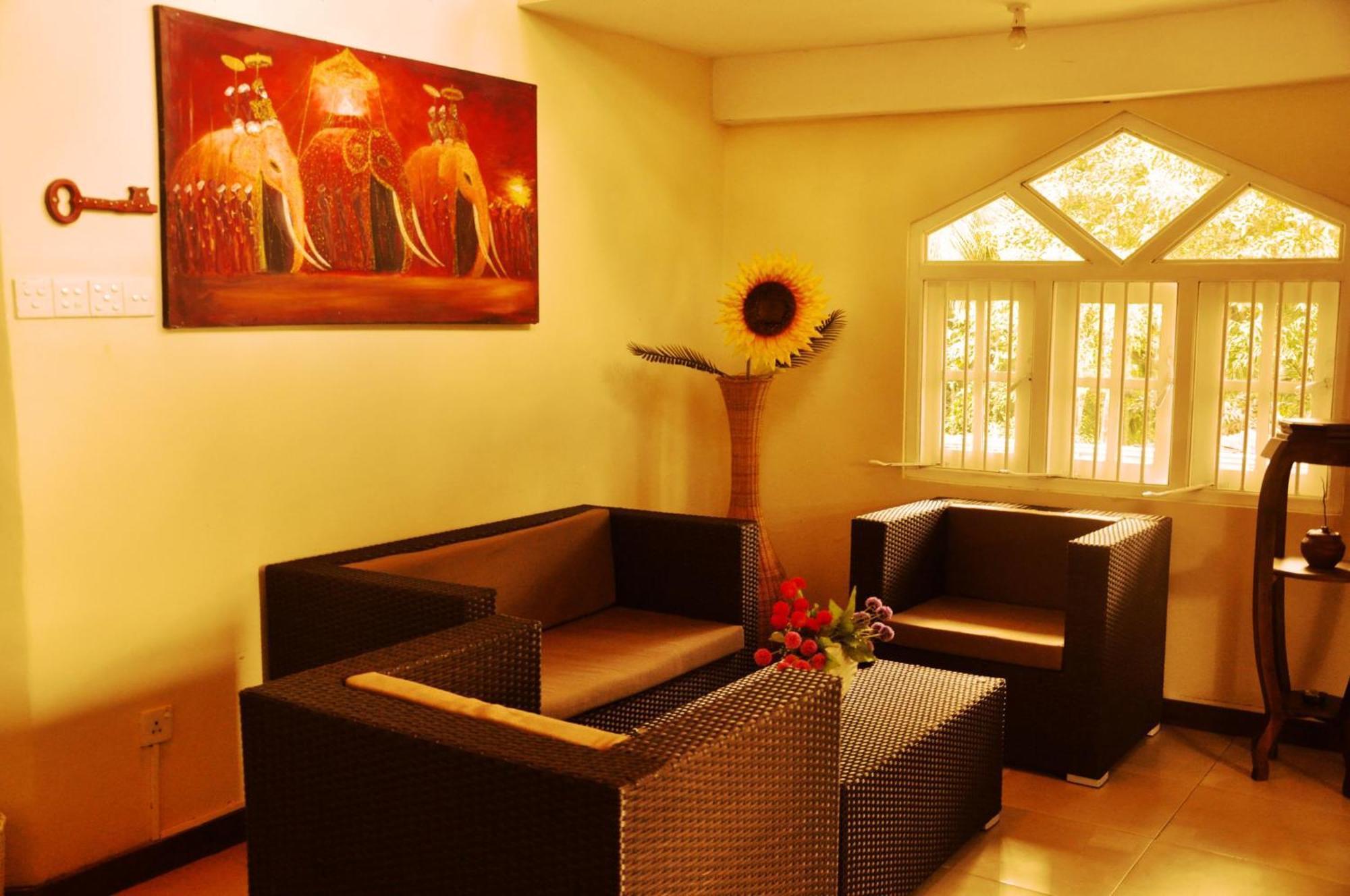 Hotel Tinaya Dambulla Room photo